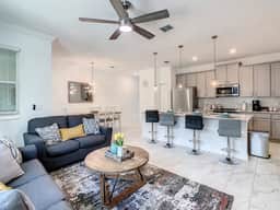 Bright Storey Lake home with private pool