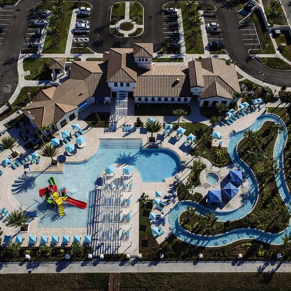 Gorgeous 6Bed Villa with Pool & Game Room - Image 1