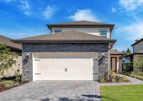 Super spacious new house at Reunion Village!